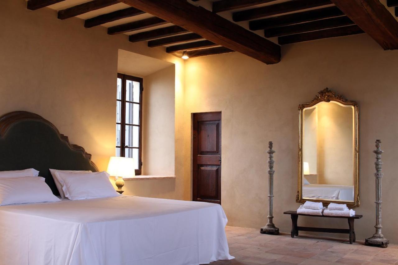 Castello Di Viano Villa Luaran gambar