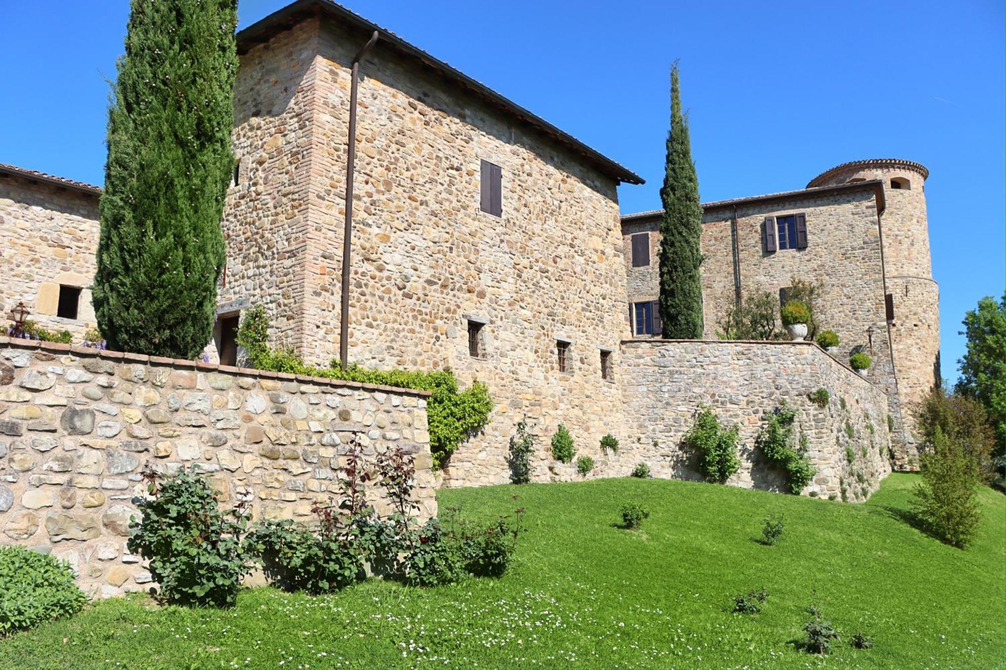 Castello Di Viano Villa Luaran gambar