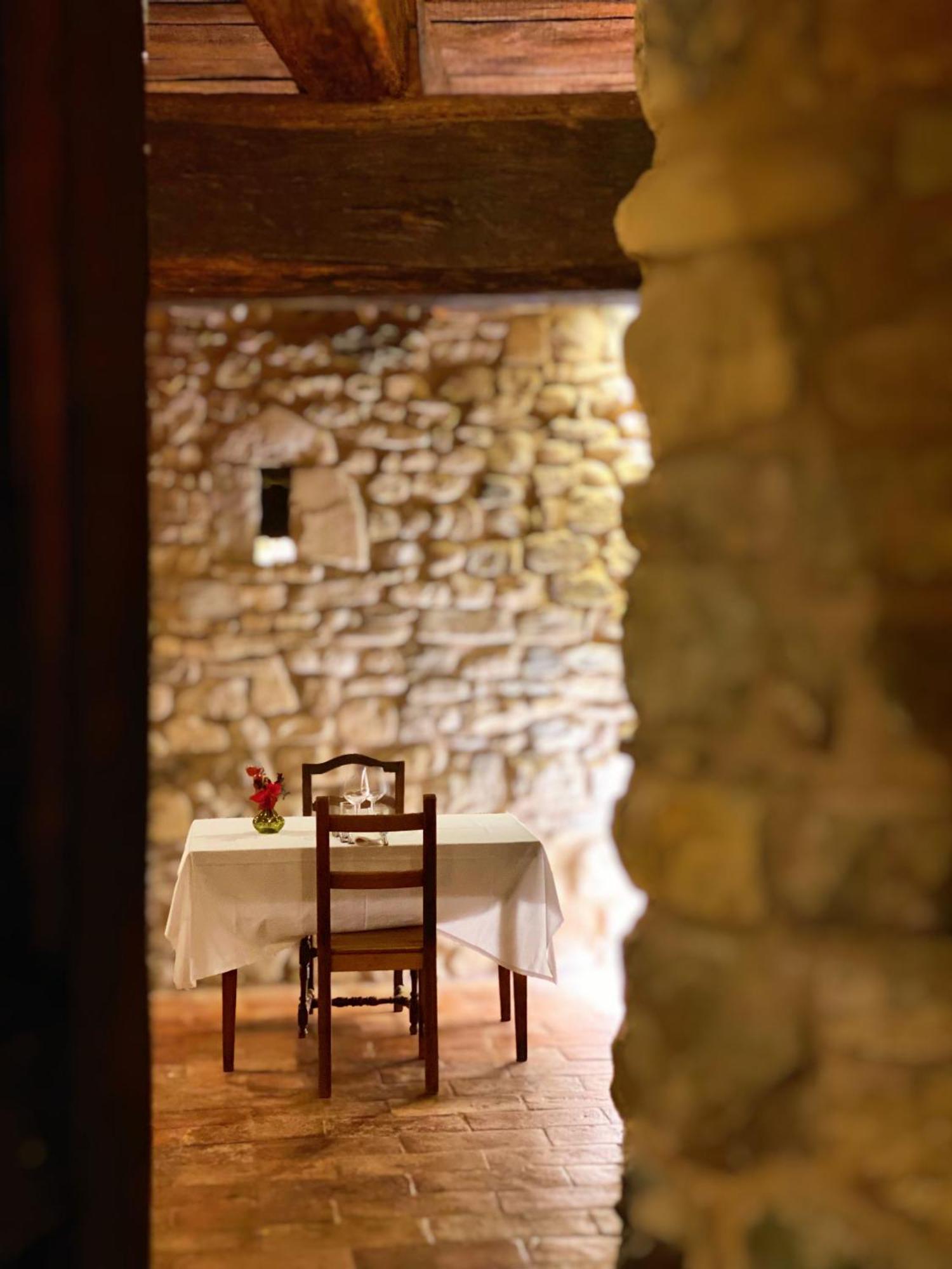 Castello Di Viano Villa Luaran gambar